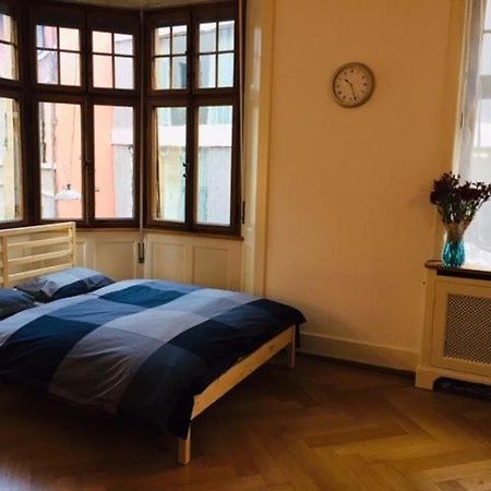 Apartment Marktplatz Basel Bagian luar foto